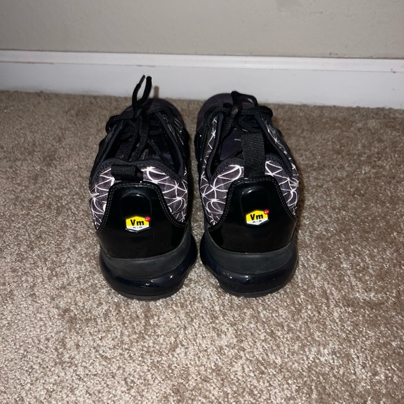 I’m currently selling Nike airmax vapor - Picture 3 of 4